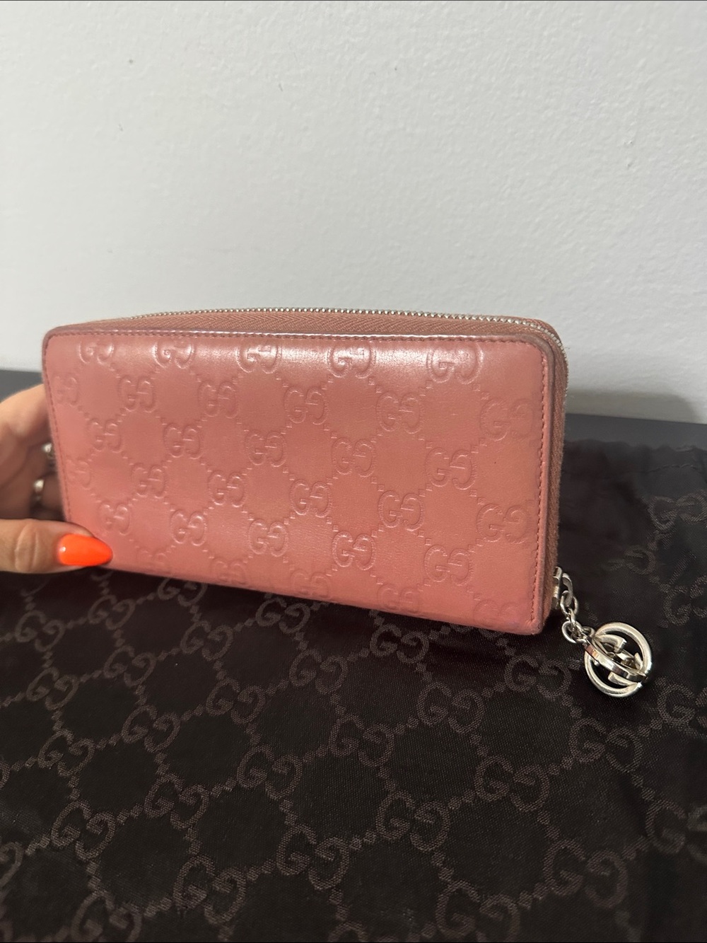 100% Authentic Gucci Rose Embossed Zip Around Wallet with Silver 3D Zipper Pull